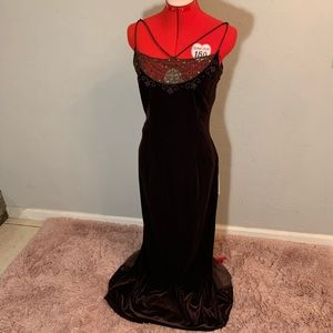 Dave & Johnny velvet dress